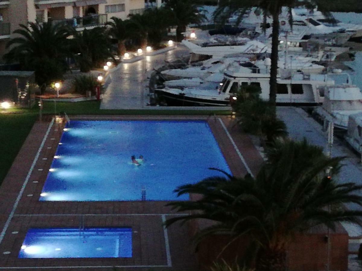 Appartement Port Gran Oceanic 2 Roses Dış mekan fotoğraf